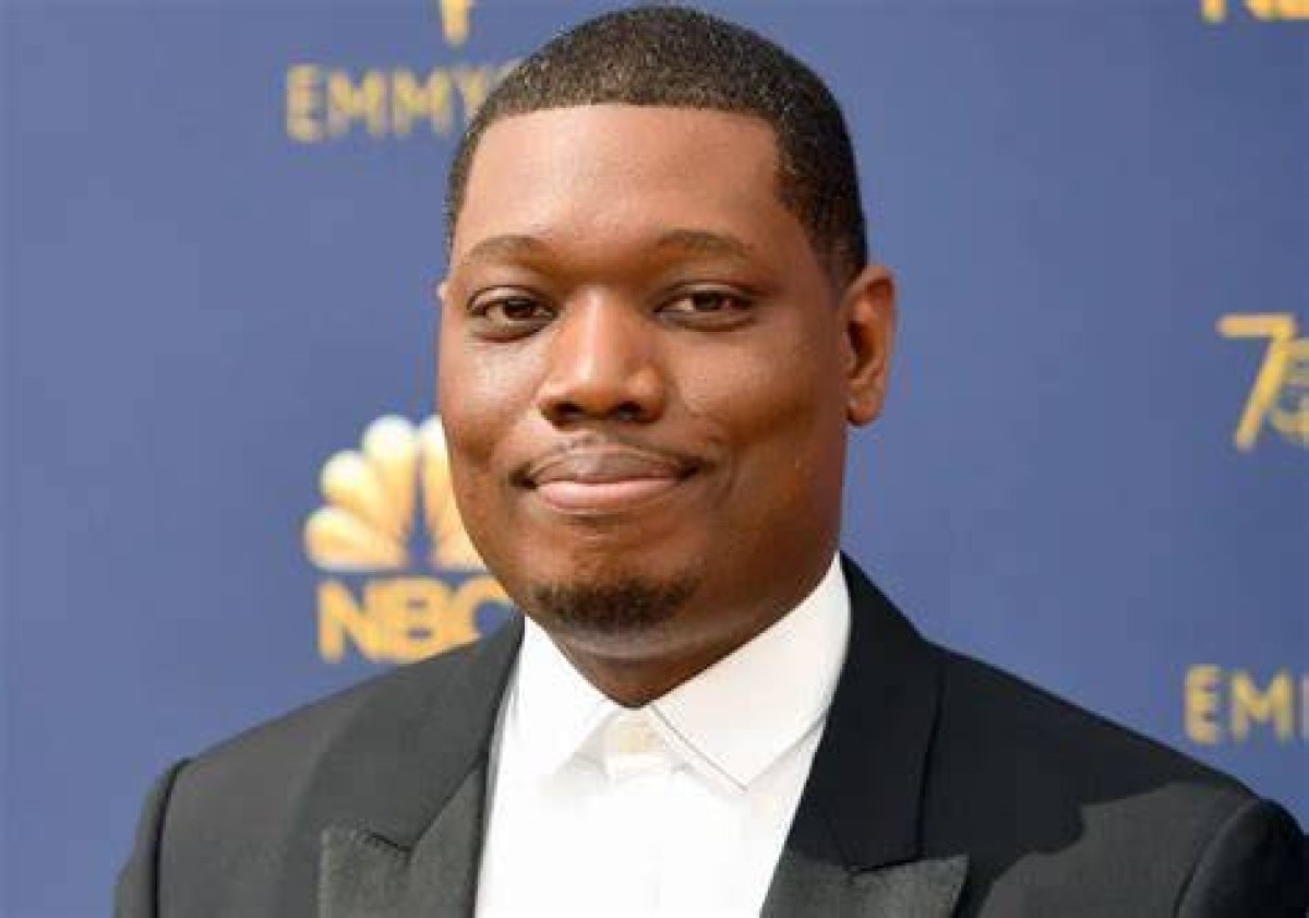 Exploring Michael Che's Height: a Closer Look