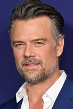 Josh Duhamel ·